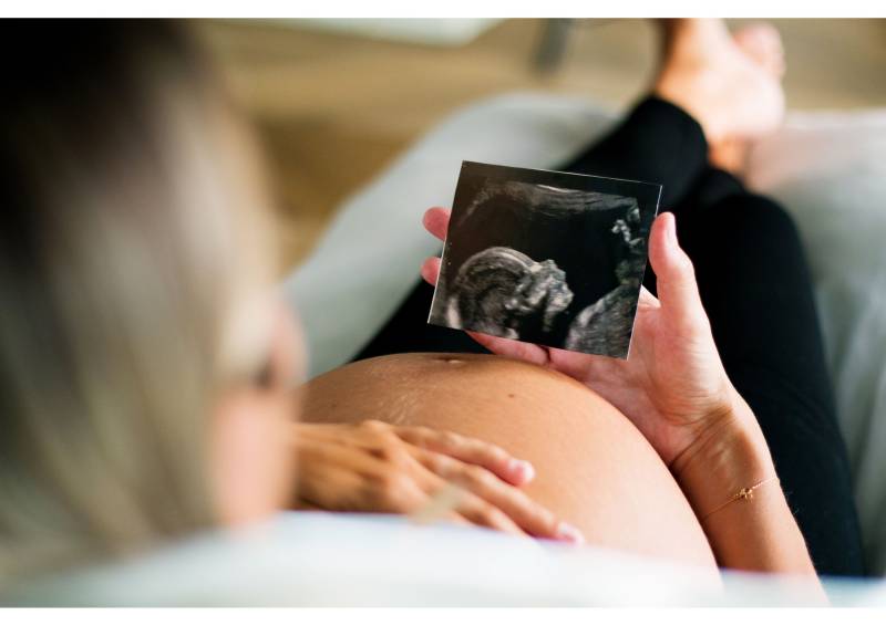Congé pathologique prénatal pour une sage femme en libéral