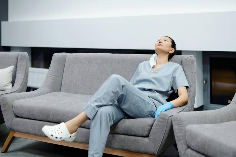 Faut il qu'un professionnel de santé souscrive à une assurance AVAT ?
